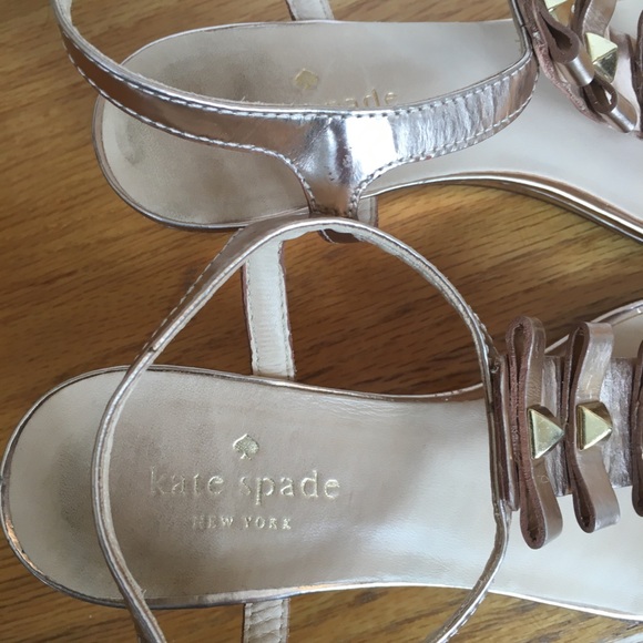 Kate Spade Rose Gold Studded Bow Wedge Sandals Size 8 - Picture 9 of 13